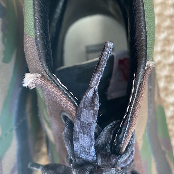 Men’s Vans Custom High Tops - Picture 12 of 13